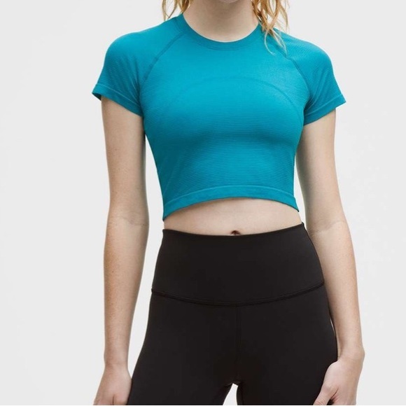 lululemon athletica Teal Crop Top - Picture 1 of 4